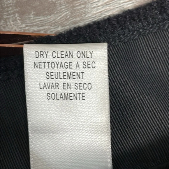 NWT BCBGMAXAZRIA Kailin Pleated Skirt Black Gold Chain 2 - Picture 11 of 14